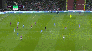 [中超]上海海港快速反击 莱昂纳多低射锁定胜局